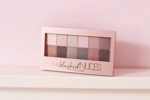 Палетка maybelline the blushed nudes