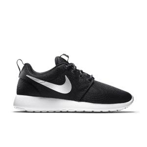 NIKE ROSHE ONE