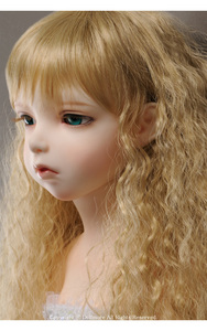 Lusion Doll Golden Dahlia