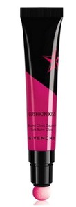 Блеск-бальзам для губ Cushion Kiss № 2 от Givenchy