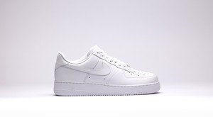 NIKE AIR FORCE 1 07