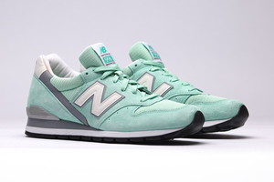 Мятные New Balance