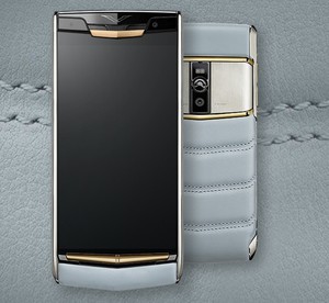 Vertu Signature Touch