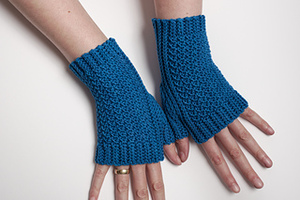 Sky Blue Mittens pattern