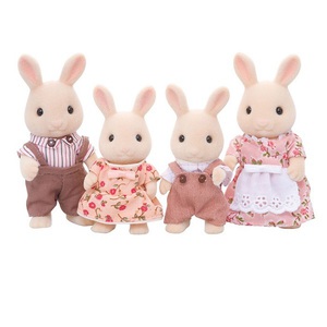 Семья кроликов Sylvanian Families