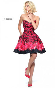 Sweetheart Neck 2017 Floral Print Short Taffeta Homecoming Dresses Black/Red Sherri Hill 51179 Strapless