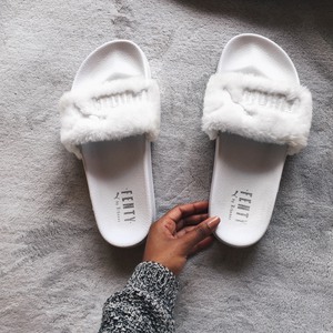 PUMA The Fur Slide