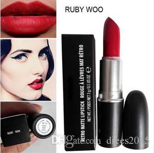 Помада от Mac Ruby Woo