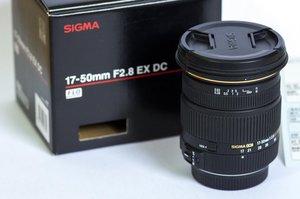 Sigma AF 17-50mm f/2.8 EX DC OS HSM Canon EF-S