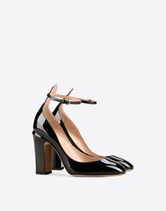 VALENTINO TAN-GO PUMP