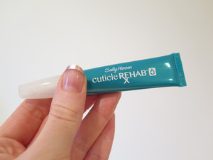 SALLY HANSEN` CUTICLE REHAB