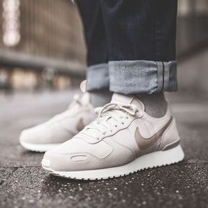 NIKE AIR VRTX LTR