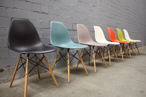 Стул Eames Style DSW белый