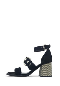 DIANA NEGRO 49.00€   135.00€