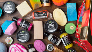 Твёрдое массажное масло от Lush