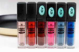 помада Essence Vibrant shock lip