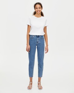 Базовые джинсы Pull and Bear mom fit