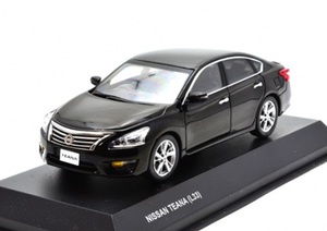 Nissan Teana L33 1:43