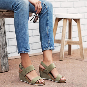 CAPRI SUNSET WEDGE SANDAL FOR WOMEN IN GREEN