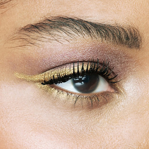 golden eyeliner