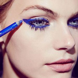 electric blue eyeliner