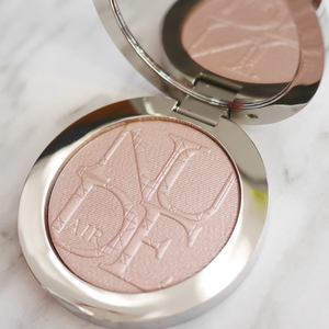 Dior Diorskin Nude Air Luminizer Powder 01