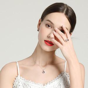 It always has been a challenging task for women to choose what kind of jewelry they will be wearing especially when it comes to choose the pendants but worry no more as Wholesale Marcasite Pendant are all what you need.