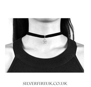 Small Pentagram Velvet Choker