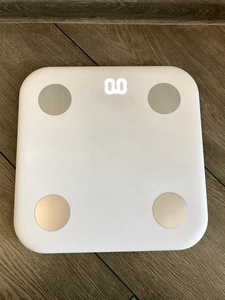 Умные весы Xiaomi Mi Body Composition Scale 2