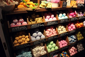 Мыло, шампунь или желе для душа Lush