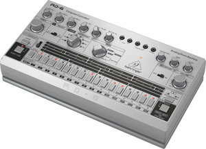 Драм-машина Behringer RD-6