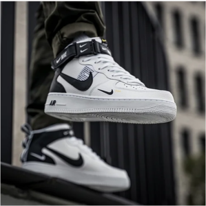 Nike Air Force 1 '07 LVL8 Utility