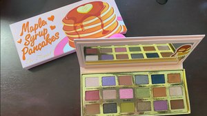 Палетка Maple Syrup Pancakes Too Faced