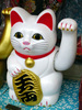 Фигурку Maneki Neko