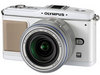 Цифровая зеркальная фотокамера Olympus Pen E-P1 Kit (14-42) Silver/Silver