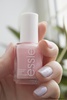 Essie №17 "muchi muchi