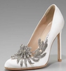 Туфли от Manolo Blahnik Swan Embellished Satin Pump, White