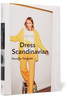 Dress Scandinavian by Pernille Teisbaek книга