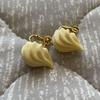 Q-pot Whipped Cream Earring