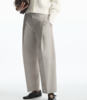 PLEATED BARREL-LEG CHINOS