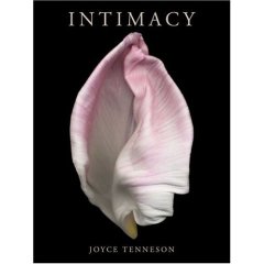 Joyce Tenneson «Intimacy: The Sensual Essence of Flowers»