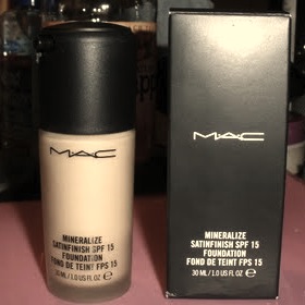 mac mineralize satinfinish foundation