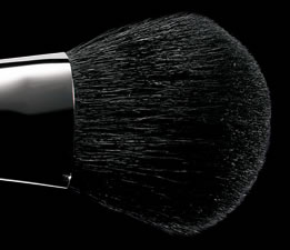 MAC 134 Large Powder Brush