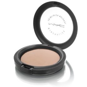 Минеральная пудра MAC Mineralize Skinfinish Natural.