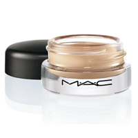 MAC Studio Sculpt Concealer