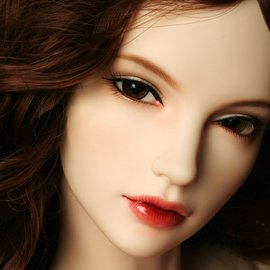 Elder Iplehouse Doll - Carina