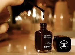 Chanel 18 Rouge Noir