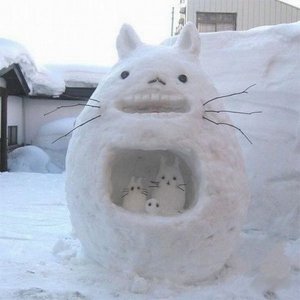 Totoro snowman