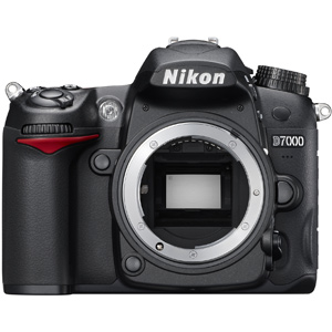 NIKON D7000 BODY