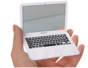 Зеркальце «MacBook Air»